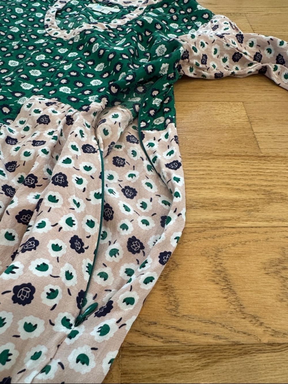 Boden Mollie floral panel ress - Green & Light Pink, size 10 long - Picture 10 of 12